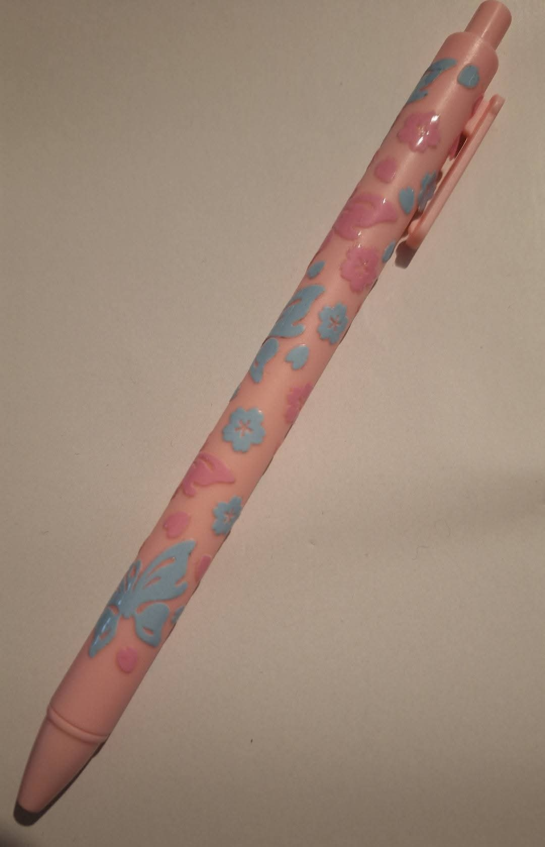 Pink & blue butterflies plastic pen